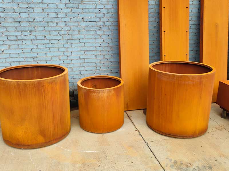 <h3>Wholesale Plant Containers, Commercial Planters, Flower Pots</h3>
